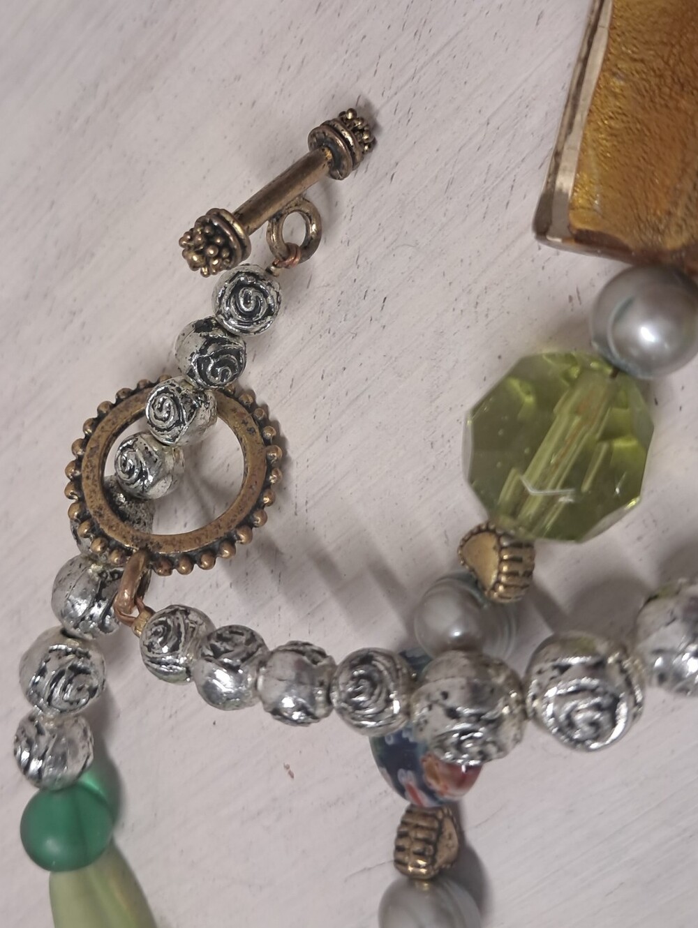 Vintage Victorian-Style Green Cameo Beaded Necklace – Handcrafted Artisan Piece - Picture 5 of 5